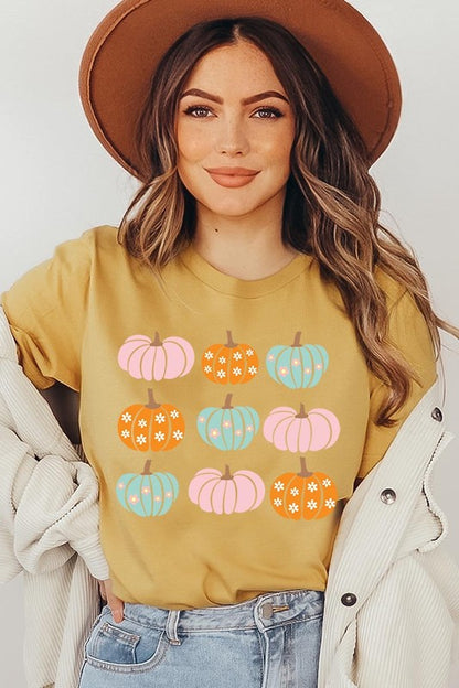 Cute Groovy Pumpkins  Graphic Tee