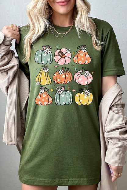 Pumpkins & Daisies Retro Fall Graphic Tee