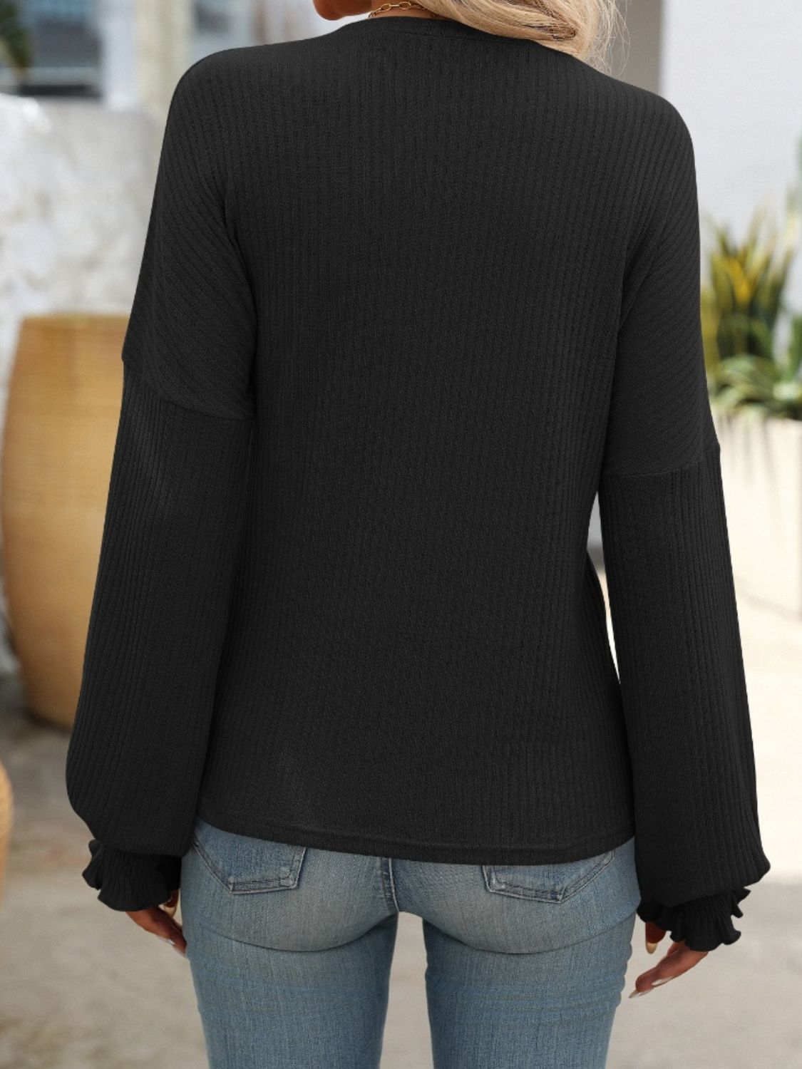 Ribbed Round Neck Long Sleeve Top